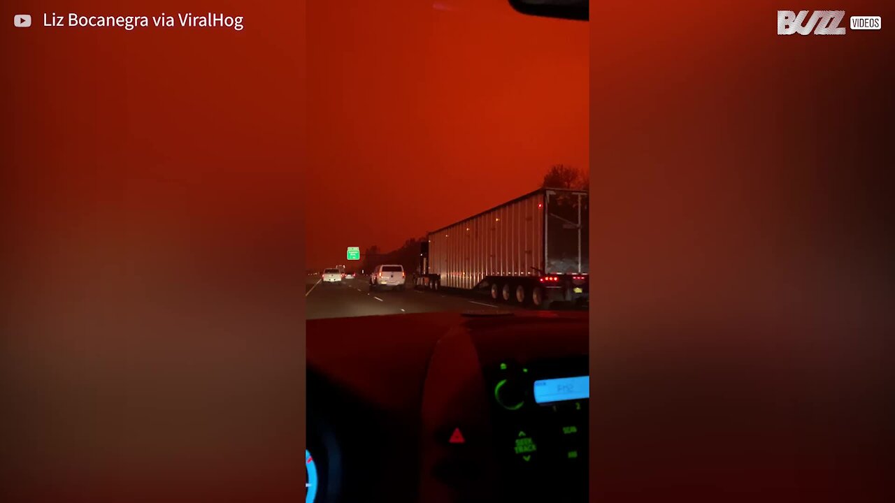 Incêndios deixam o céu vermelho no Oregon