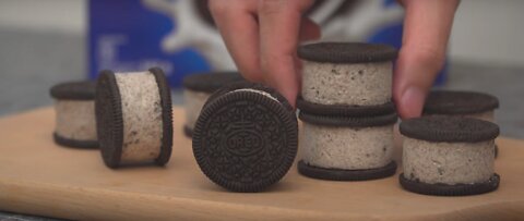 Oreo ice cream sandwich recipe - Oreo Ice Cream Sandwich