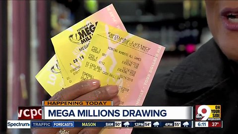 Here's what financial experts say you should do if you win the lottery