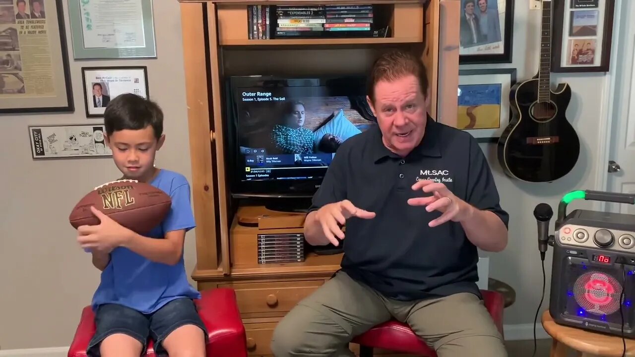 Elvis, The Beatles, Josh Brolin and Noah Reid on DATBB (Ben and Zac McCain) Episode 473