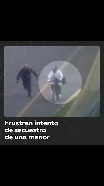 Rescatan a una niña en una autopista de México