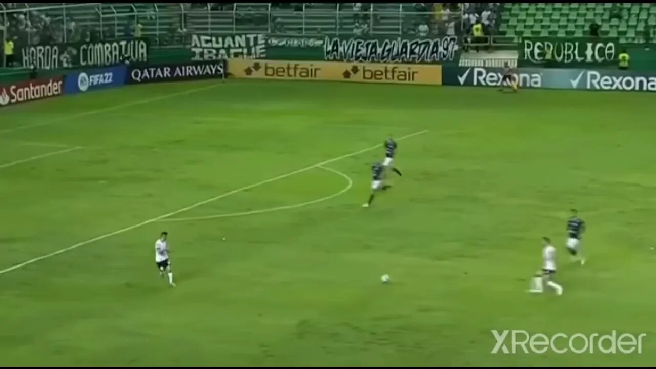 Manthuan Perde Gol na cara e Corinthians não passa do empate na Libertadores da América