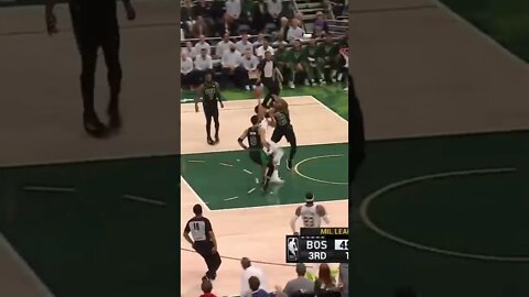 Giannis with the HAMMER