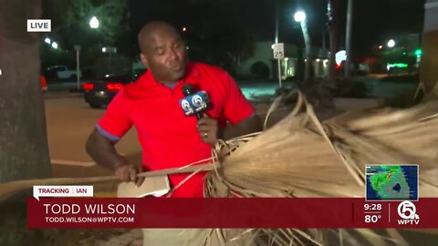 Hurricane Ian brings strong winds to Vero Beach