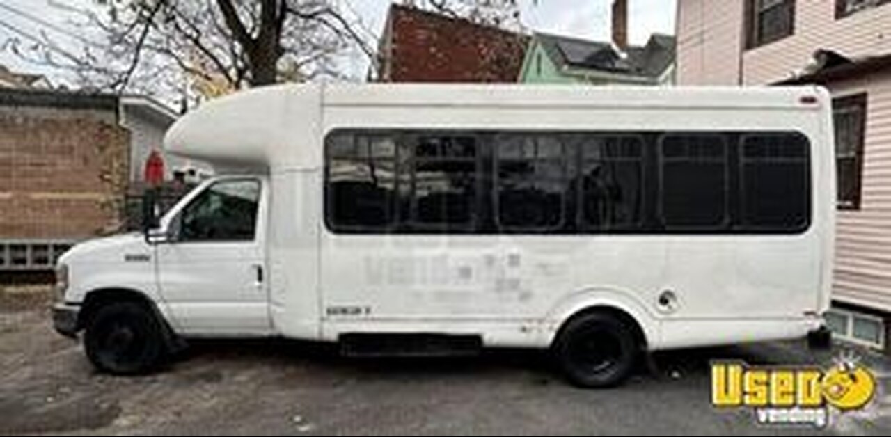 2008 Ford E-450 Mobile Barbershop Truck | Mobile Salon Truck with Wheelchair Lift