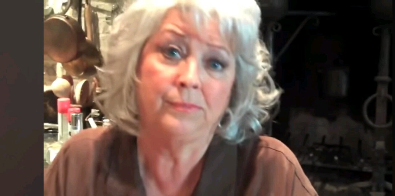 Paula Dean bakes biscuits