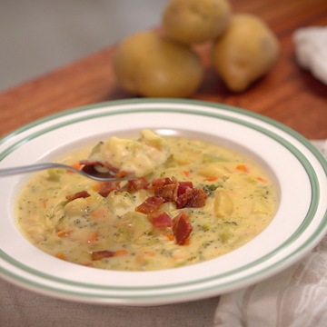 Loaded Broccoli Potato Cheddar Soup