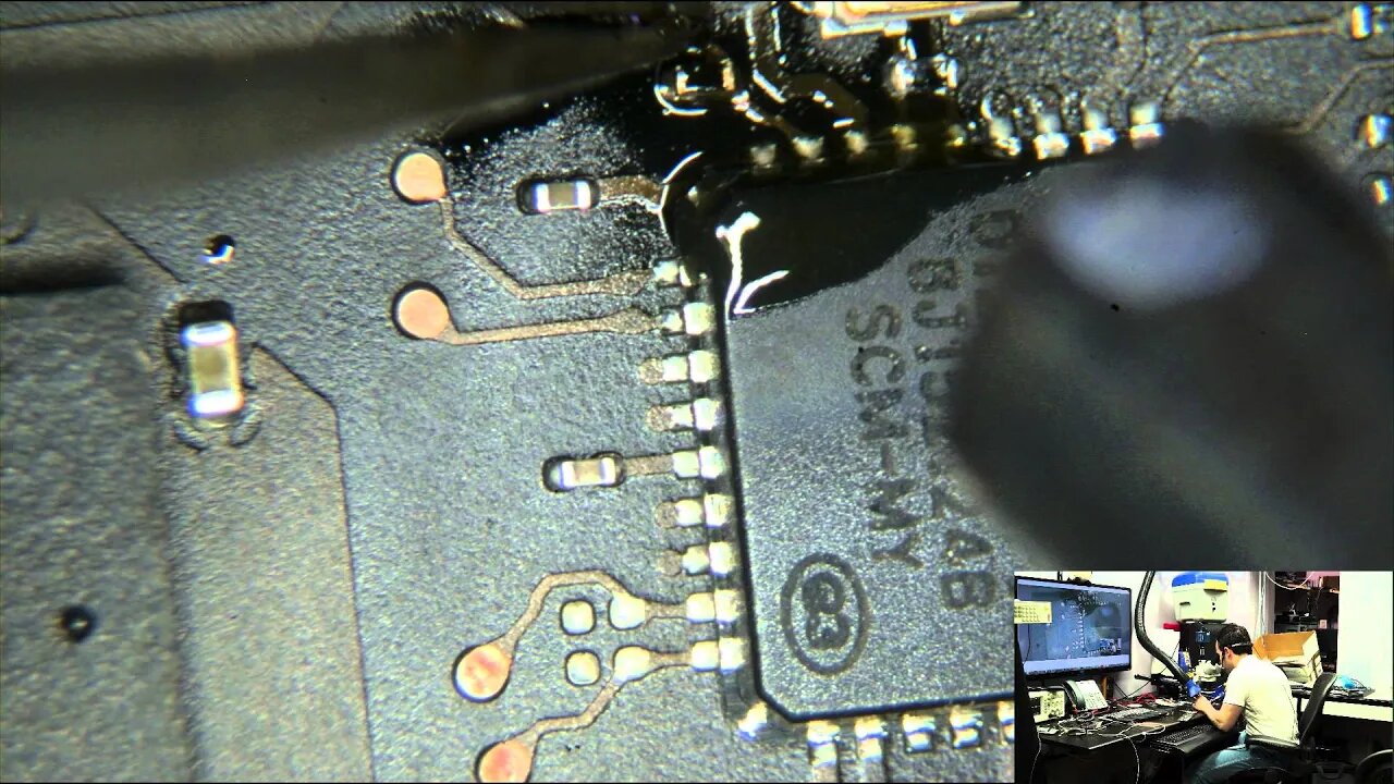 Macbook Air keyboard & trackpad not working because of missing bias on USB hub.