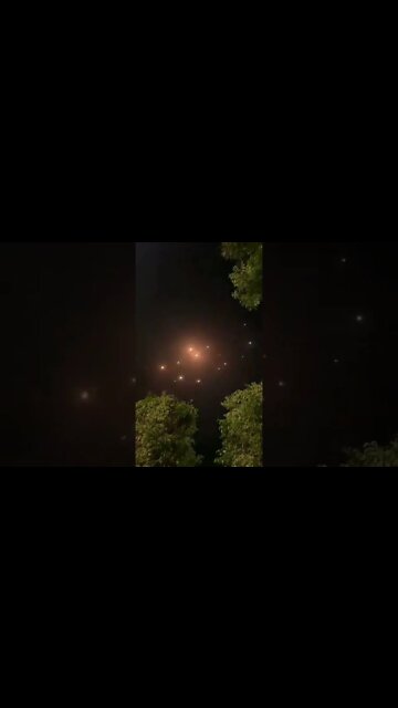 Hamas Terrorist Missles V.S. Israeli Iron Dome Missle Defense System