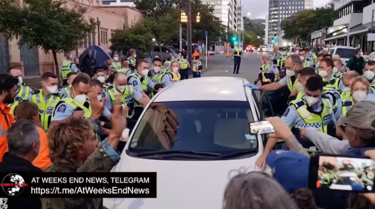 Anti Mandate Protest, Wellington NZ, 22 Feb: Police Served Papers, White Car Incident, Riot Shields