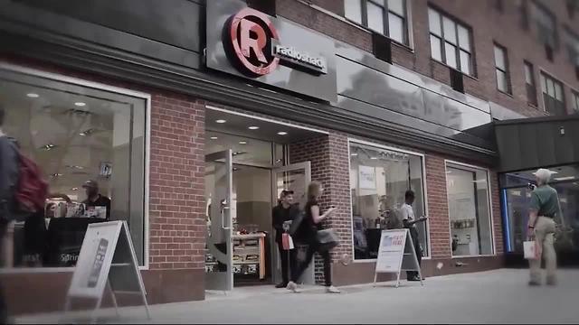 Brands in danger as stores close in 2017