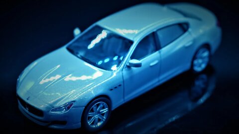 Maserati Quattroporte GTS - Leo Models 1/43 - 2 MINUTES REVIEW