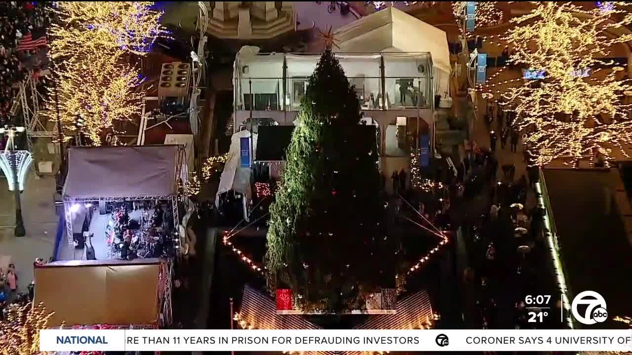 The holiday season arrives in Detroit: City gathers to light Christmas tree