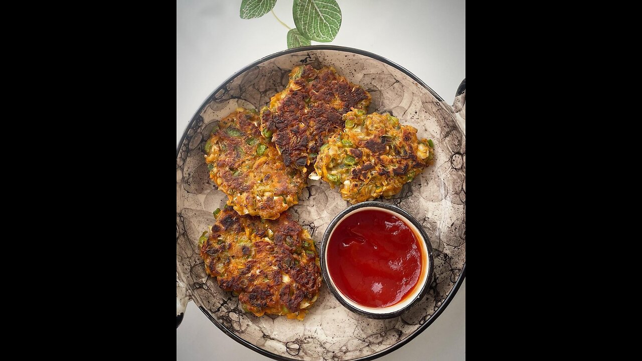 Crispy Aloo Tikki Recipe || Mix Chaat, Green Spicy Chutney, Paapri