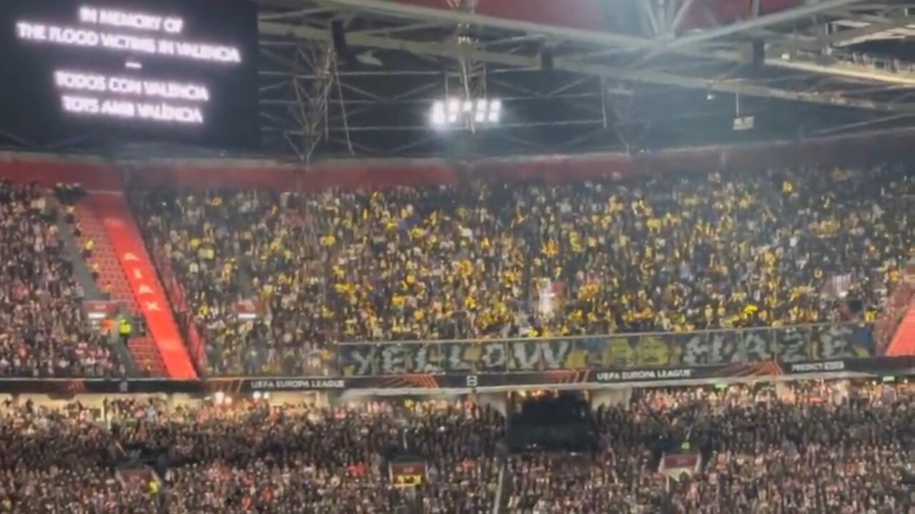 Israeli Team Fans Boo During Minute of Silence in Honor of Flood Victims in Valencia