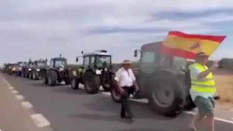 Scenes from Spain today.👏👏