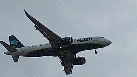 Airbus A320NEO PR-YYK vindo do Recife para Fortaleza