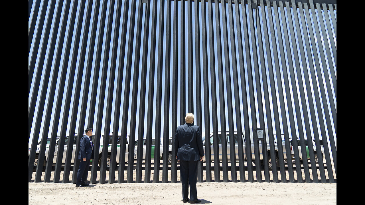 Crowd At The RNC Breaks Out Into 'Build That Wall' Chant During Speech