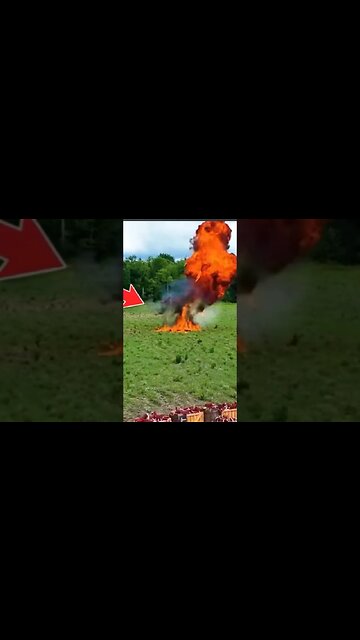 Mr.Beast Money VS TNT 🧨- Train VS Giant Pit REACTION #shorts #mrbeast