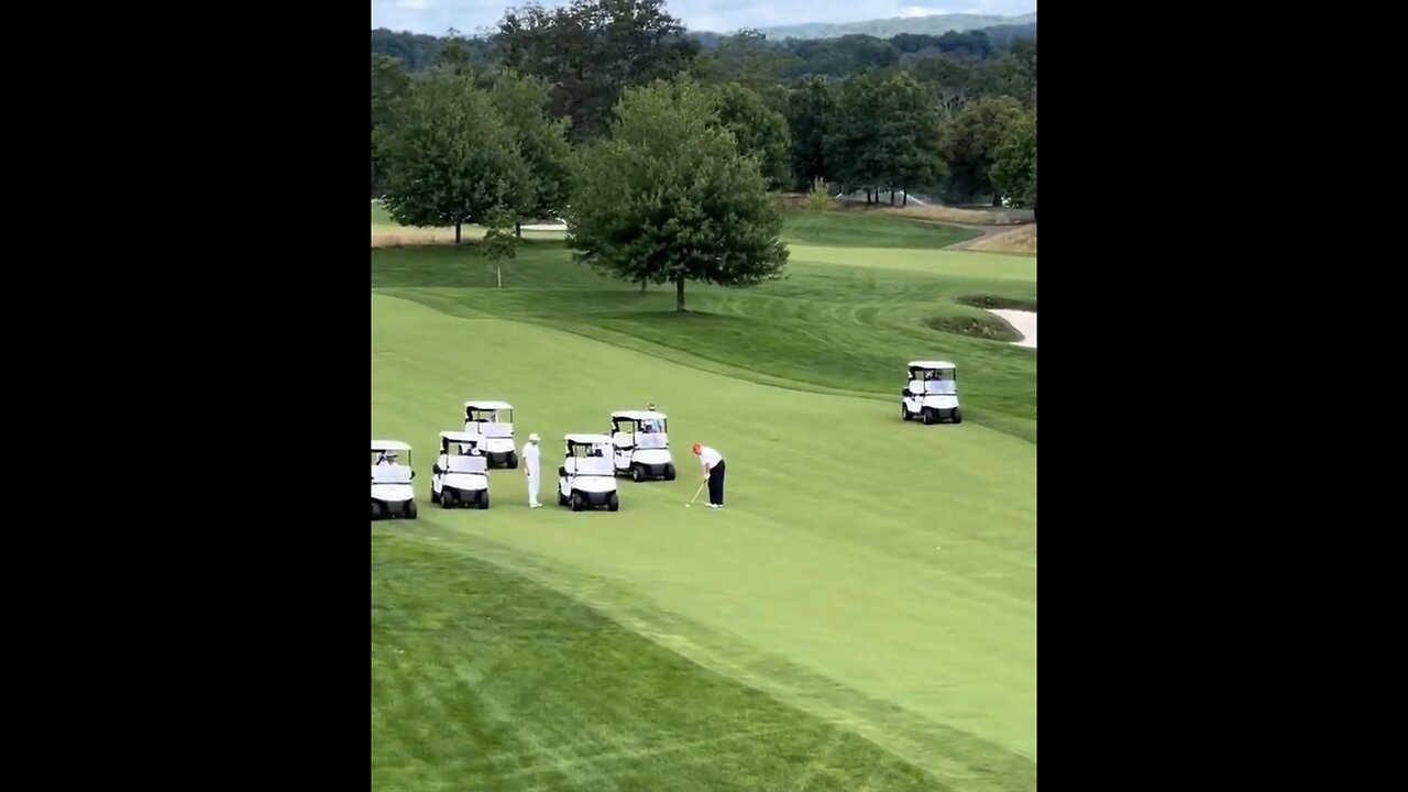 TRUMP❤️IS THE STAR CHAMPION🥇OF THE DAY PLAYING GOLF💙🇺🇸🛺⛳️🏌️🏆⭐️