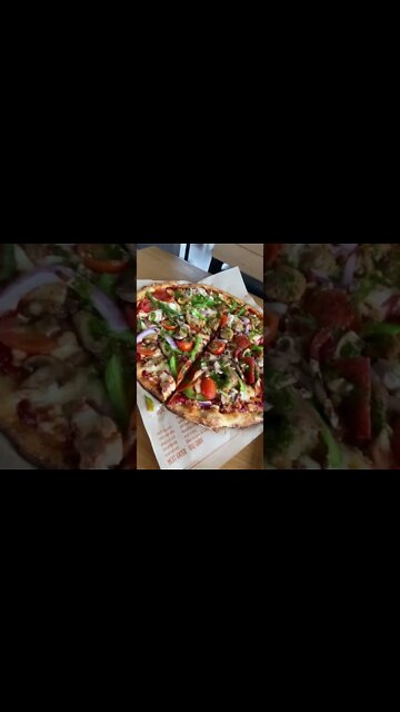 Pizza and Garlic Bread from Blaze Pizza 🍕 ￼