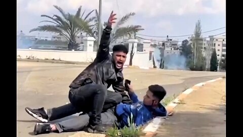 jEEWs Shoot Unarmed Palestine Boy in the Head