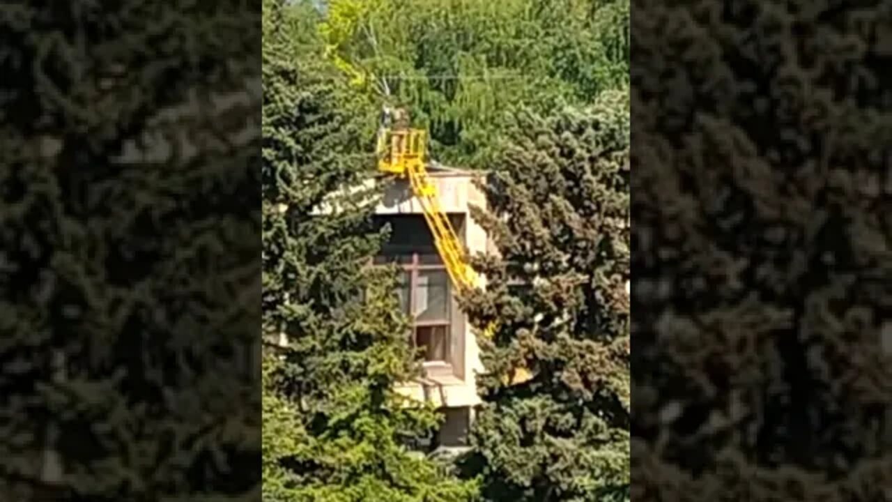 π·πΊπΊπ¦ The Russian Flag Is Raised Over Svetlodarsk Pt.2