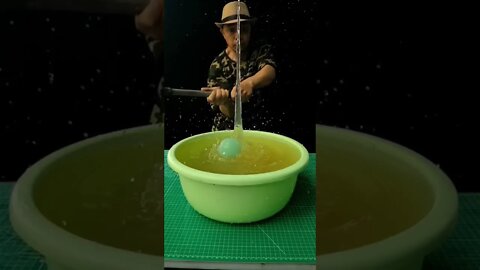 Satisfying Cut through water in Slow Motion - Ninja Slash