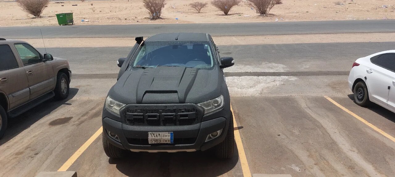 A delivery man, have a baik problem,