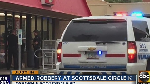 Knife-wielding man robs Scottsdale Circle K