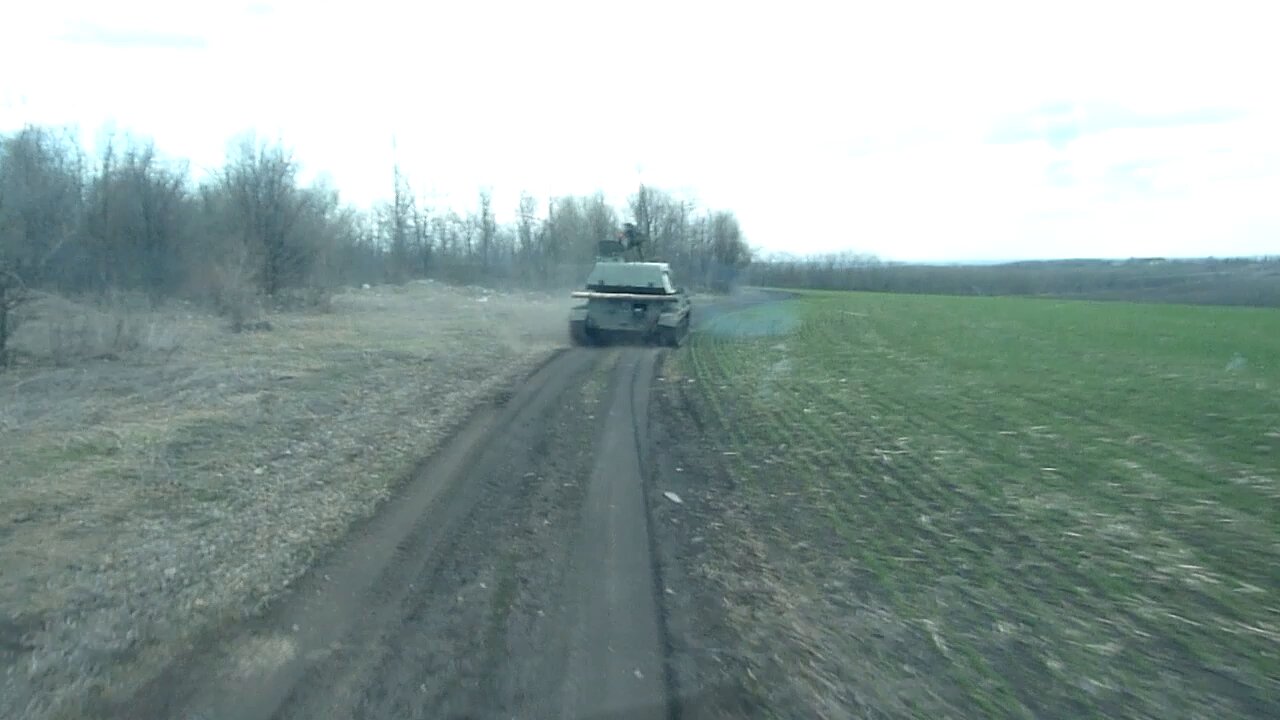 A camouflaged 2S3M Akatsiya 152-mm self-propelled howitzer was identified and seized in the Kharkiv region