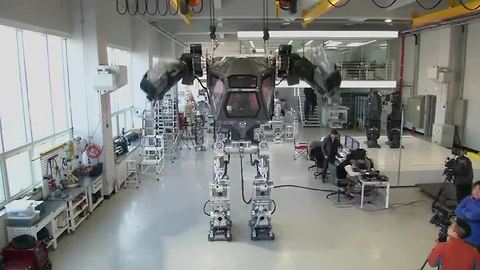 Supersized humanoid robot is unveiled in South Korea