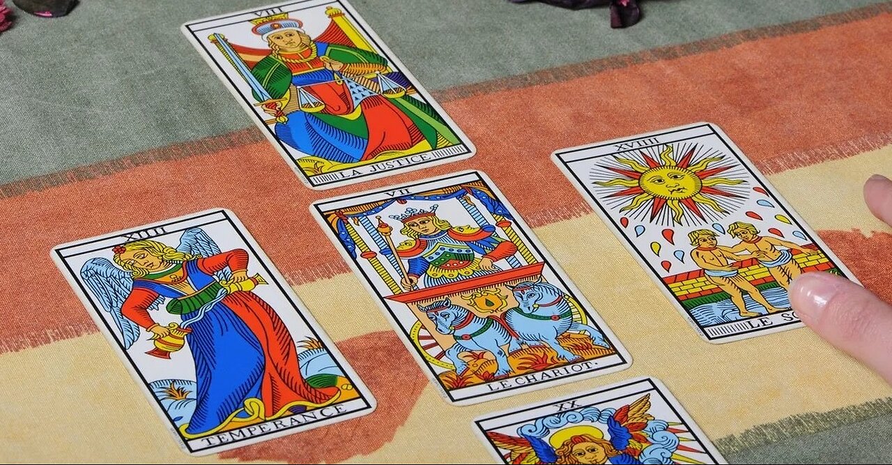 Descubre los Secretos Ocultos del tarot Iniciático