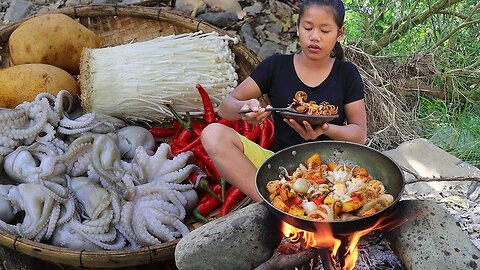 Octopus curry spicy with Mushroom & potato for Lunch ideas - Cooking Octopus for Eating delicious