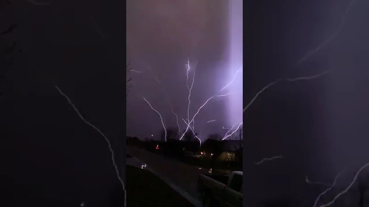 Insane strike of lightning slow motion - Kansas
