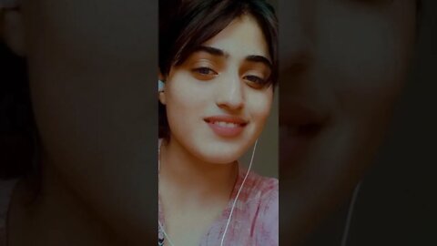 mujhe kuch paal dy kur batky.... my voice 😅🥰achi hy Ya buri...