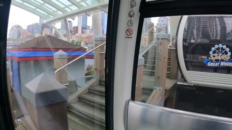 Going up the Seattle Great Wheel