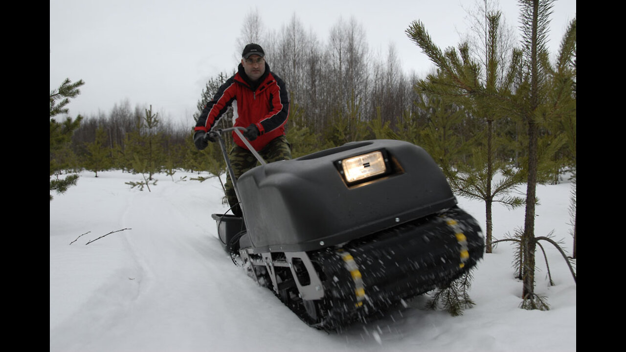 Walk with the snow LEOPARD-PATHFINDER motorcycle tow truck