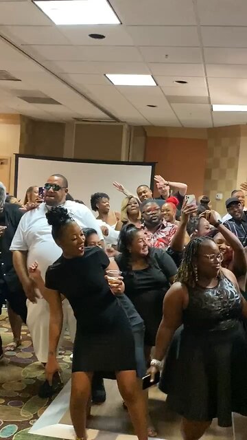 USD 500, Class of 2003 Swagg Surfs