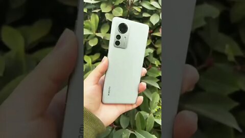 Xiaomi 12 Pro Unboxing