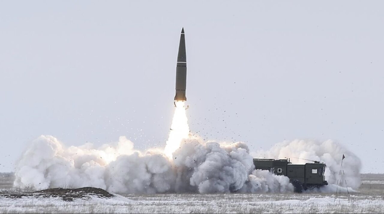 A RÚSSIA SUSPENDEU O NEW START OU FORAM OS ESTADOS UNIDOS?