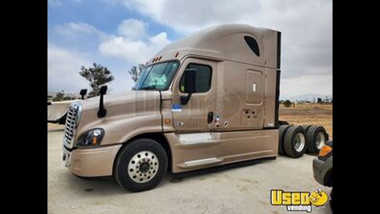 2017 Freightliner Cascadia 125 Sleeper Cab Semi Truck for Sale in California!