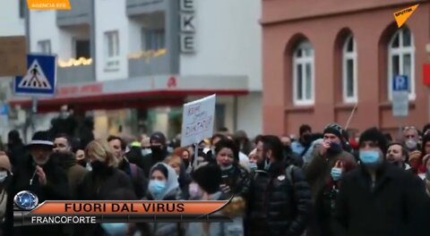 MAI VISTE TANTE PROTESTE IN PIAZZA COME ORA. Fuori Dal Virus n.031.SP