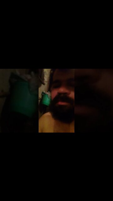 fazendo a barba com a tesoura #shorts