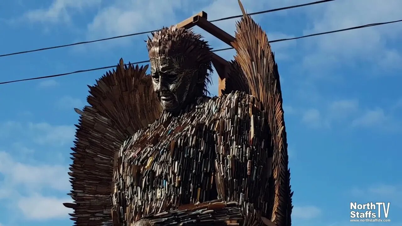 Knife Angel arrives in Stoke-on-Trent (02-04-2022)