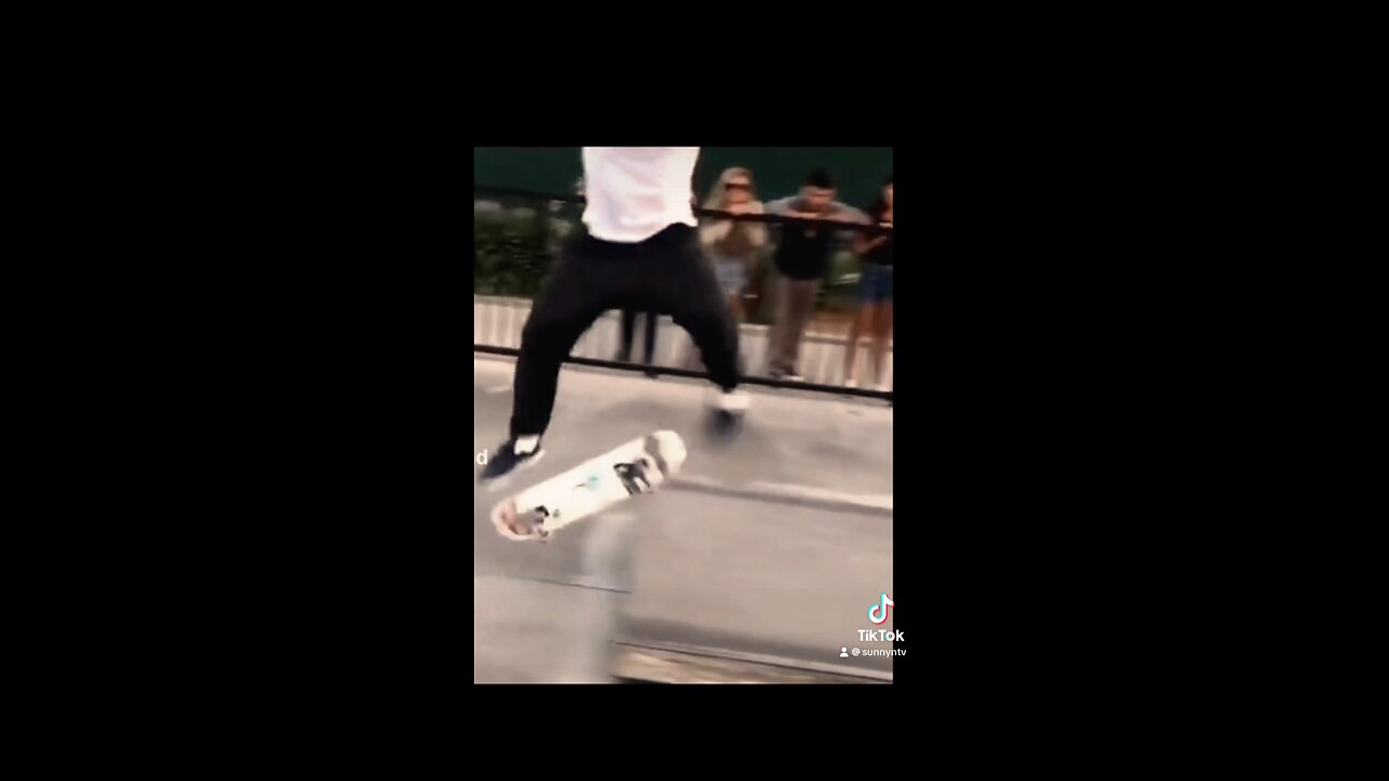 Cool skateboard clip