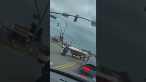 Battery Powered 🛥 #shorts #dashcams #funny