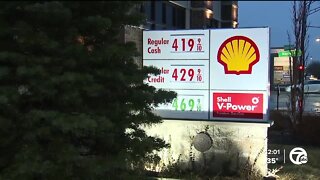 Gas prices see another rise from Monday to Tuesday passing $4 per gallon