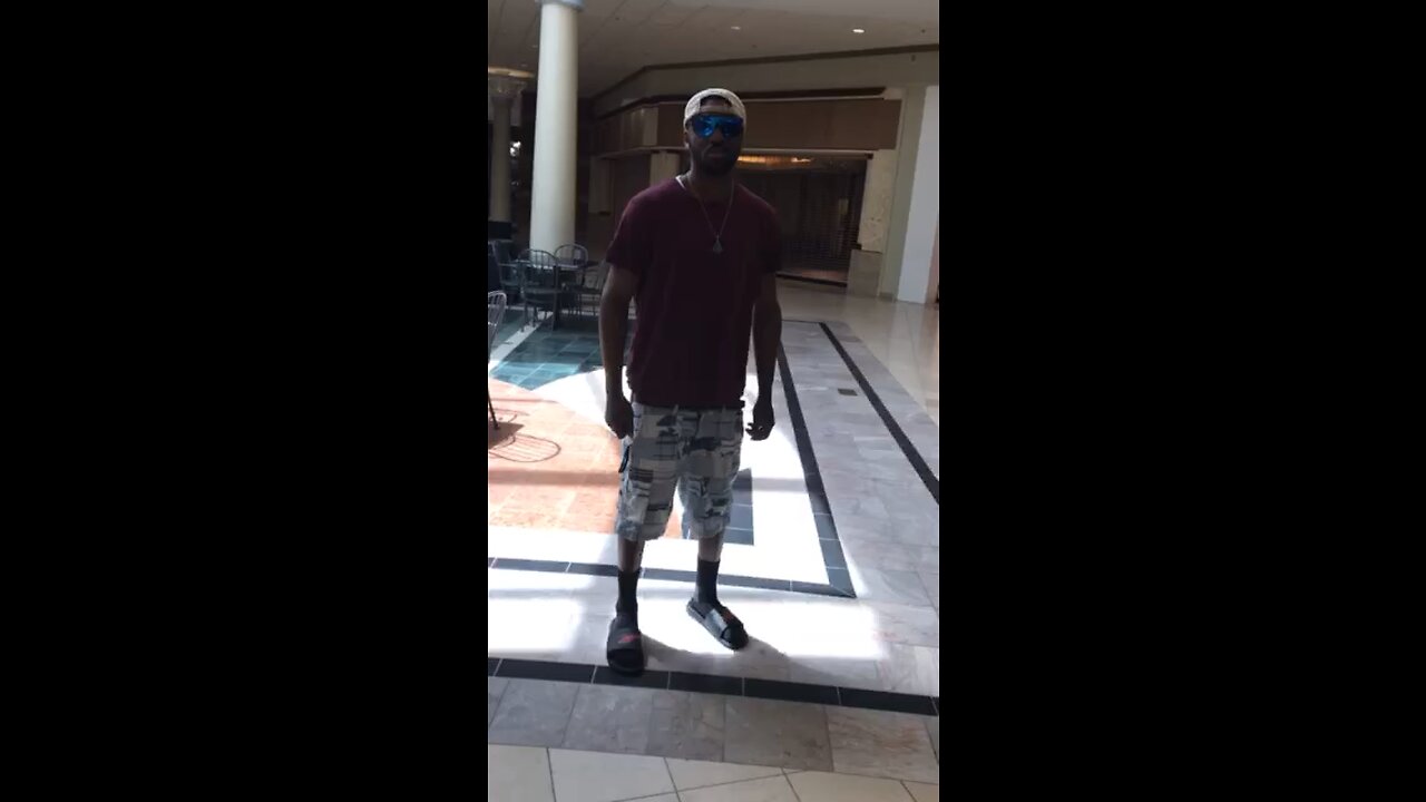 Chef Boy R Dizzy VLOG: #Buying 💰 #The 👉 @Bangor_Mall 🏢 #Turning #Into 👉 N(O_A)H #HQ 🤟