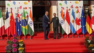 India Welcomes Russian Foreign Minister